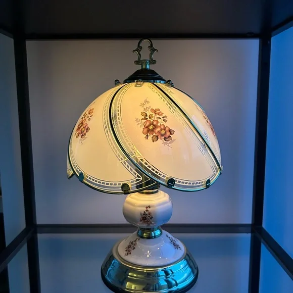 Vintage Floral Glass Touch Lamp in Tiffany Style - 1980s - Picture 11 of 13